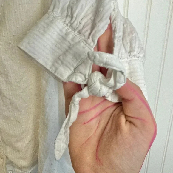 Lauren Conrad White Swiss Dot Puff Sleeve Square Neck Blouse XXL F3 - Picture 3 of 7